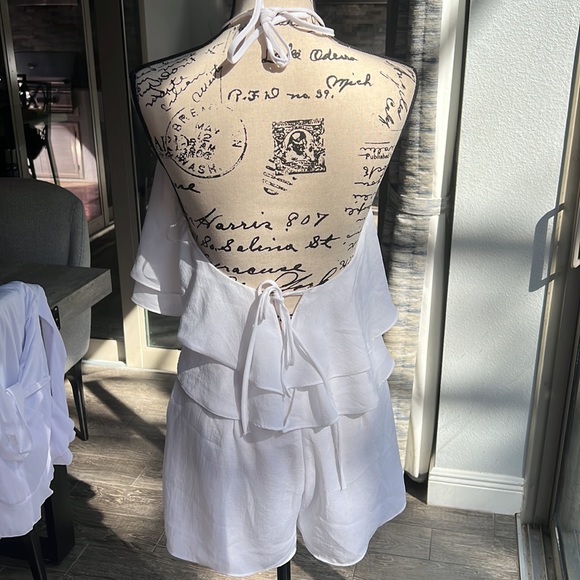 American Thread white romper like new worn once. - Picture 2 of 2